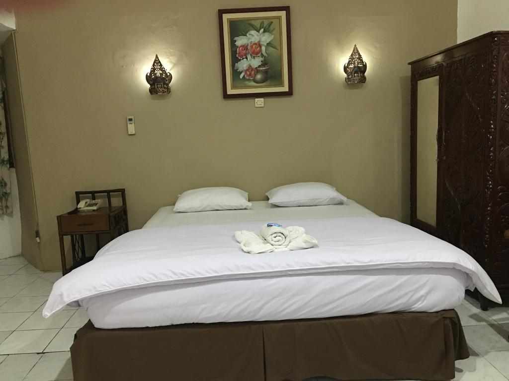 Le Paradis Hotel Palembang Exterior foto